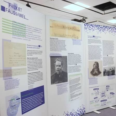 Panneaux de l'exposition La fabrique de l'opinion aux Archives départementales de la Vendée
